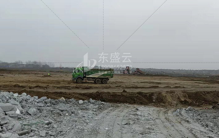 強(qiáng)夯公司東盛云，在襄陽劉集比亞迪產(chǎn)業(yè)園提出合理化建議